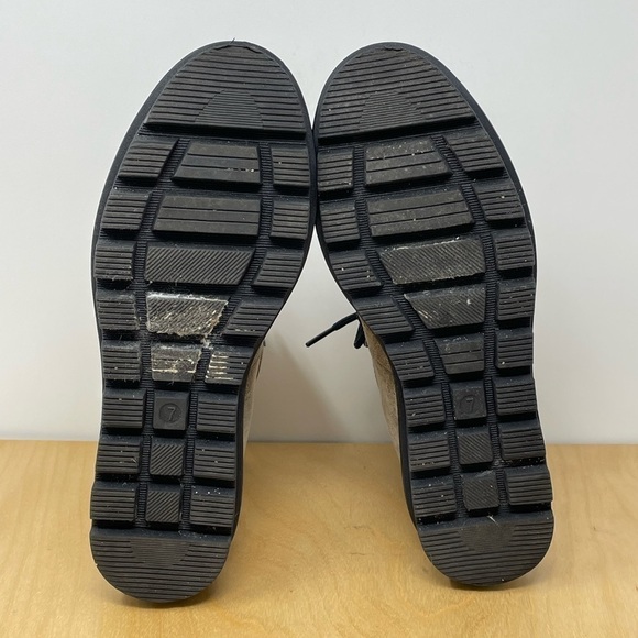 Seychelles Gold Metallic Leather/Faux Fur Cooperation Combat Boots Size 7 - Picture 8 of 10